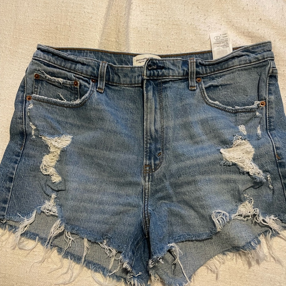 Abercrombie high rise mom shorts!